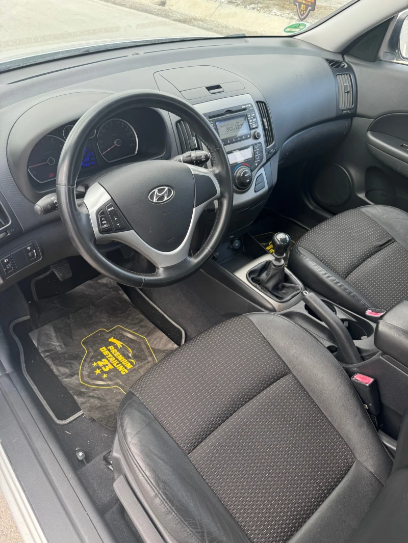 Hyundai I30 1.6 i, снимка 7 - Автомобили и джипове - 49197528