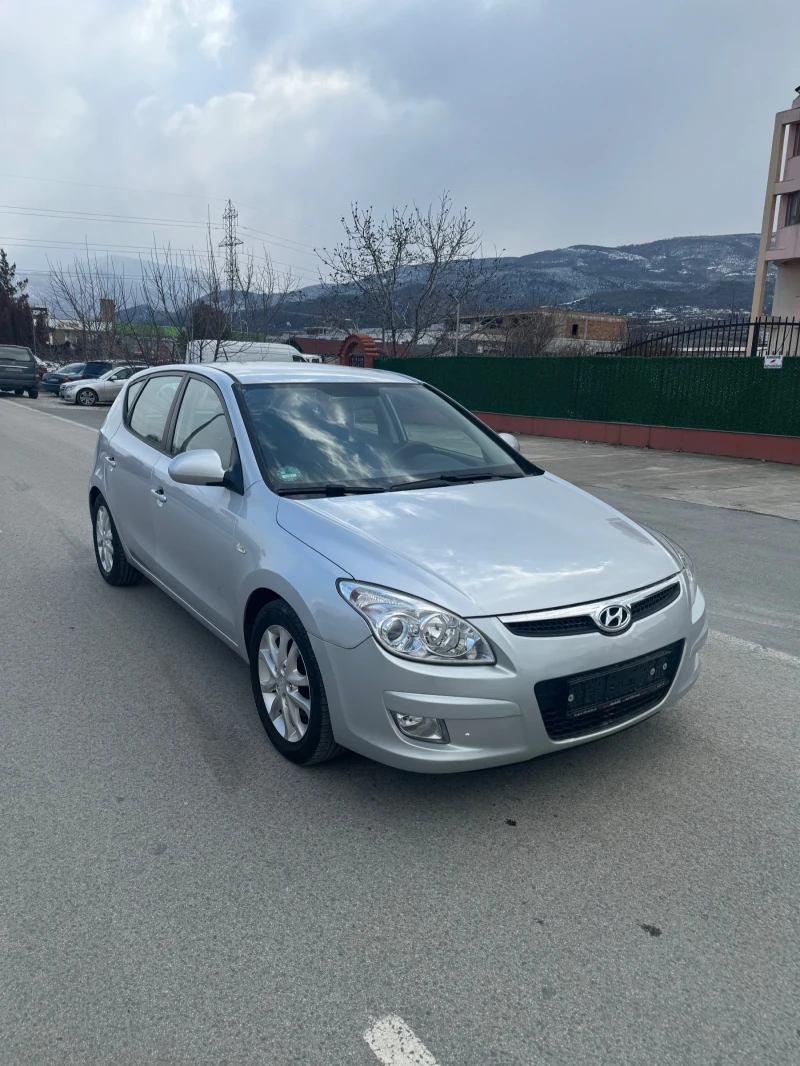 Hyundai I30 1.6 i, снимка 3 - Автомобили и джипове - 49572219