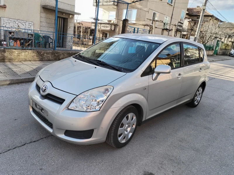 Toyota Corolla verso, снимка 4 - Автомобили и джипове - 50919625