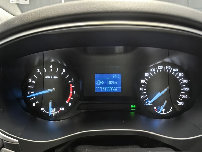 Ford Mondeo 1.5 ECOBOOST/ ГАЗ-БЕНЗИН/ЛИЗИНГ/ОБСЛ/РЕГ/142000км, снимка 9 - Автомобили и джипове - 50952680