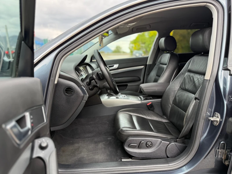 Audi A6 3.0TDi~QUATTRO~ВАКУМ~КСЕНОН, снимка 10 - Автомобили и джипове - 51103512