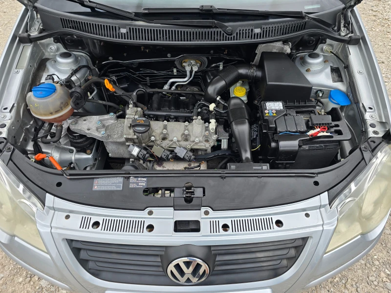 VW Polo 1.2 КЛИМАТИК РЕАЛНИ КИЛОМЕТРИ, снимка 16 - Автомобили и джипове - 51939732