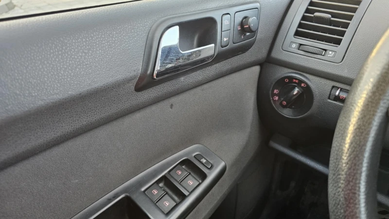 VW Polo, снимка 10 - Автомобили и джипове - 52398718
