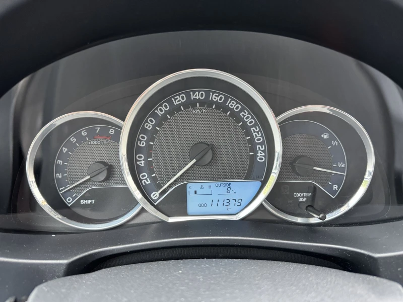 Toyota Corolla 1.6 VALVEMATIC, снимка 13 - Автомобили и джипове - 51996822