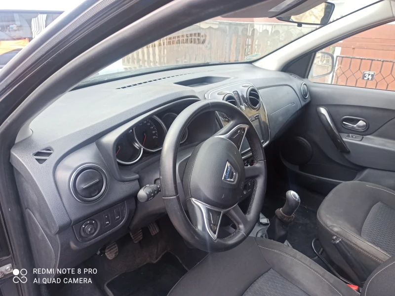Dacia Sandero, снимка 8 - Автомобили и джипове - 52104343