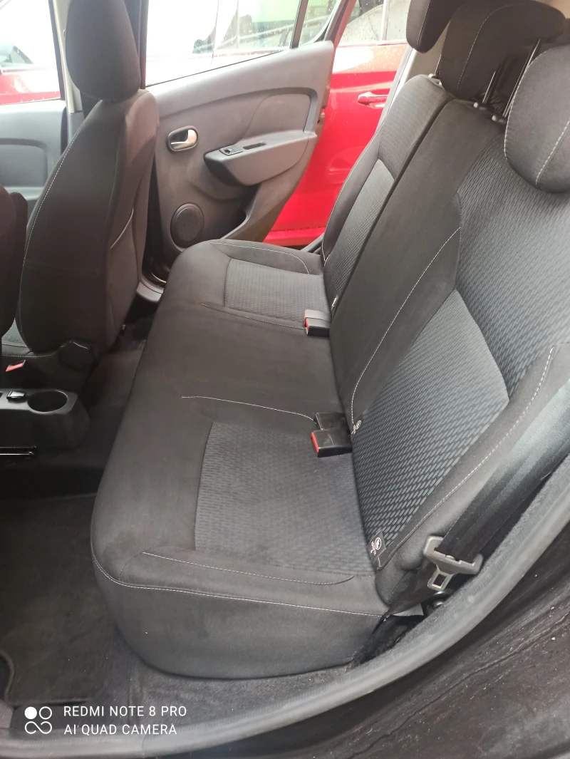 Dacia Sandero, снимка 15 - Автомобили и джипове - 52104343