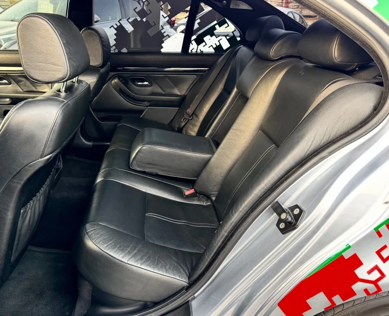 BMW 530 От 1ви собственик / style65, снимка 12 - Автомобили и джипове - 52436631