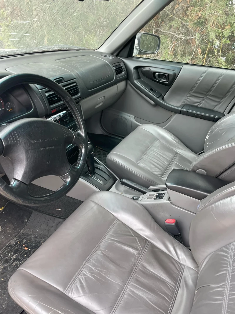 Subaru Forester, снимка 6 - Автомобили и джипове - 52554766