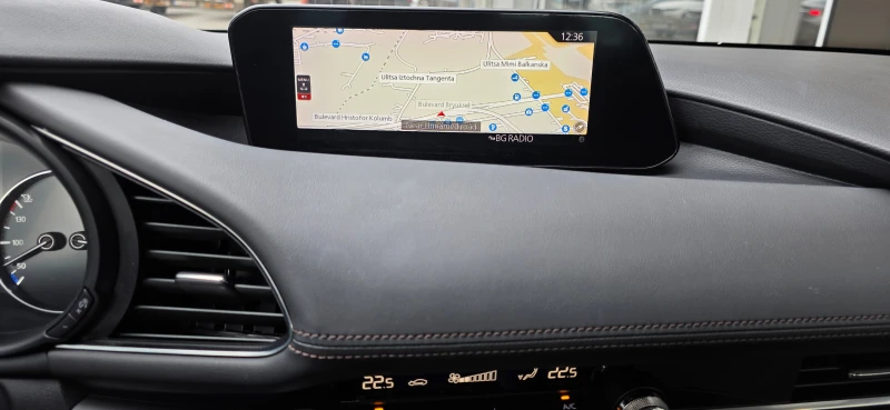 Mazda 3 COM+ Mild hybrid, снимка 11 - Автомобили и джипове - 53045370