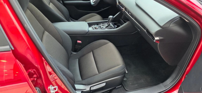 Mazda 3 COM+ Mild hybrid, снимка 17 - Автомобили и джипове - 53045370