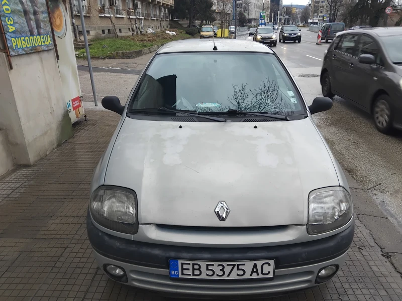 Renault Clio, снимка 2 - Автомобили и джипове - 53070888