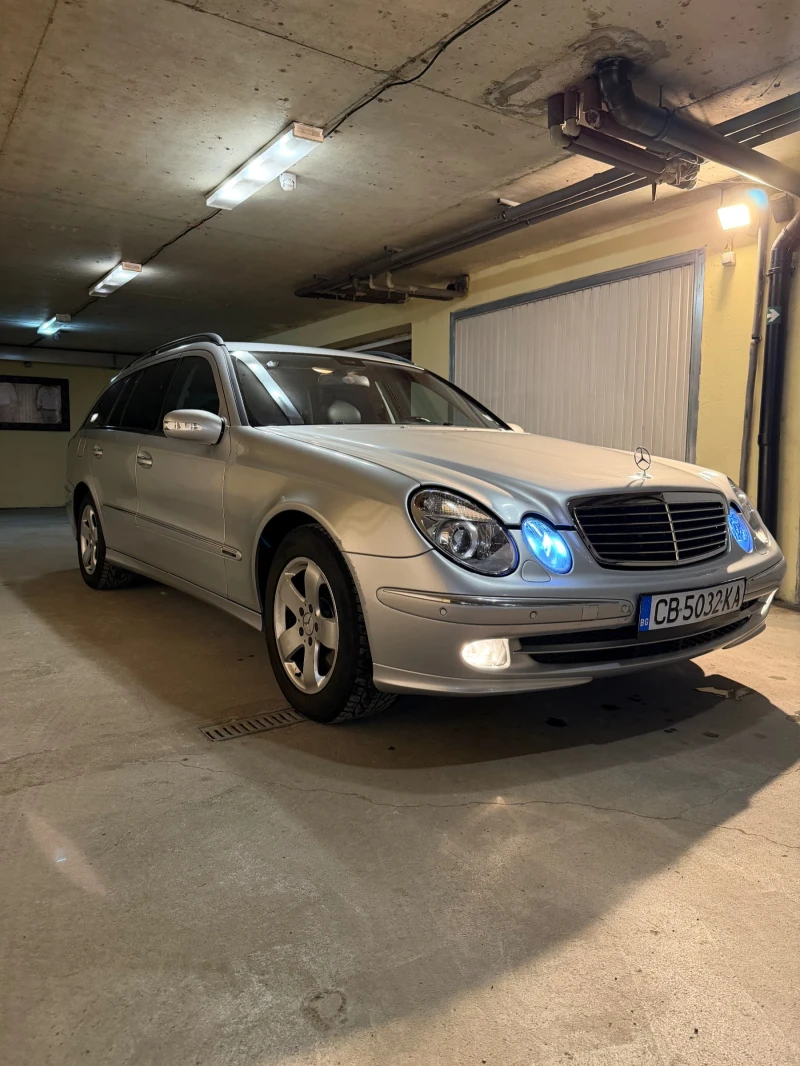 Mercedes-Benz E 320 4 Matic, Avantgarde, Обслужена, снимка 2 - Автомобили и джипове - 53126195