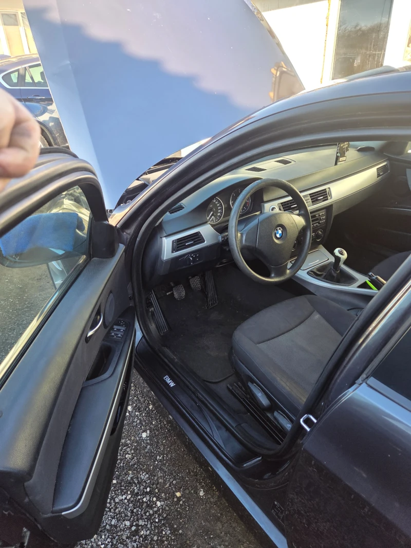 BMW 320 ЛЯВ ВОЛАН, снимка 4 - Автомобили и джипове - 53216275