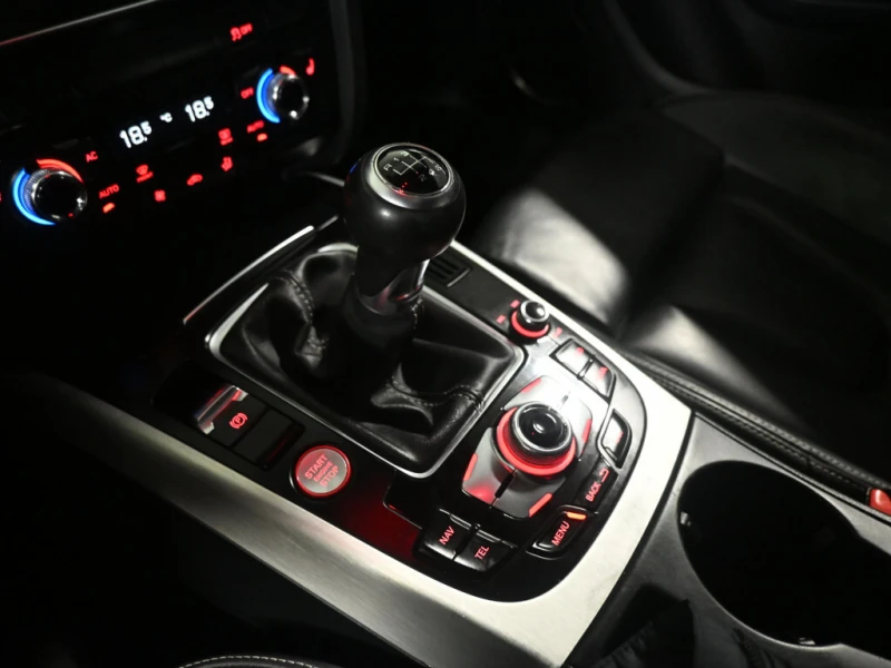 Audi S4  Technik  С РЕГИСТРАЦИЯ & АВТО КРЕДИТ, снимка 10 - Автомобили и джипове - 53257715