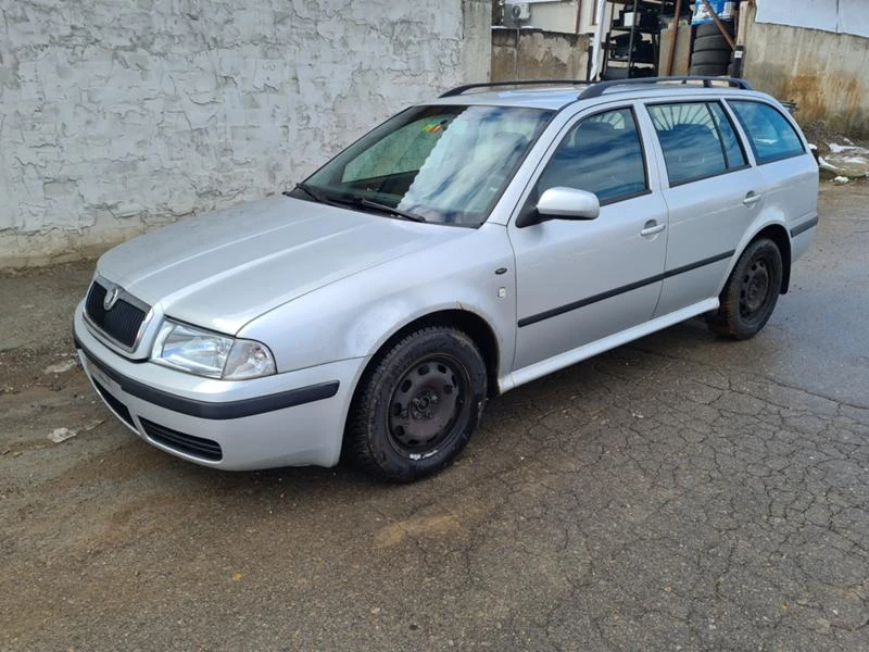 Skoda Octavia 1.8T AUM, снимка 1 - Автомобили и джипове - 47659828