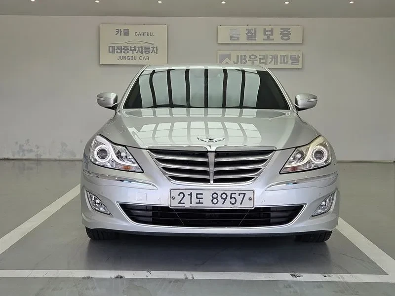 Hyundai Genesis 3.3, снимка 2 - Автомобили и джипове - 54615942