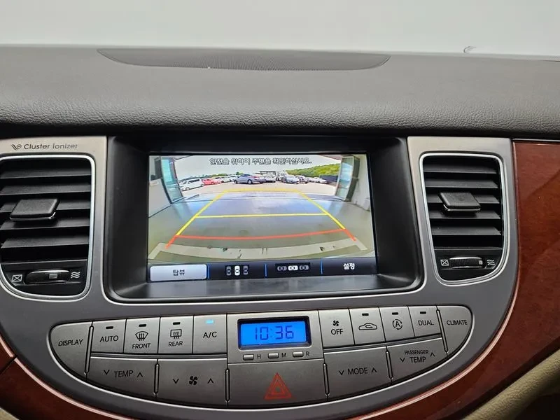 Hyundai Genesis 3.3, снимка 14 - Автомобили и джипове - 54615942