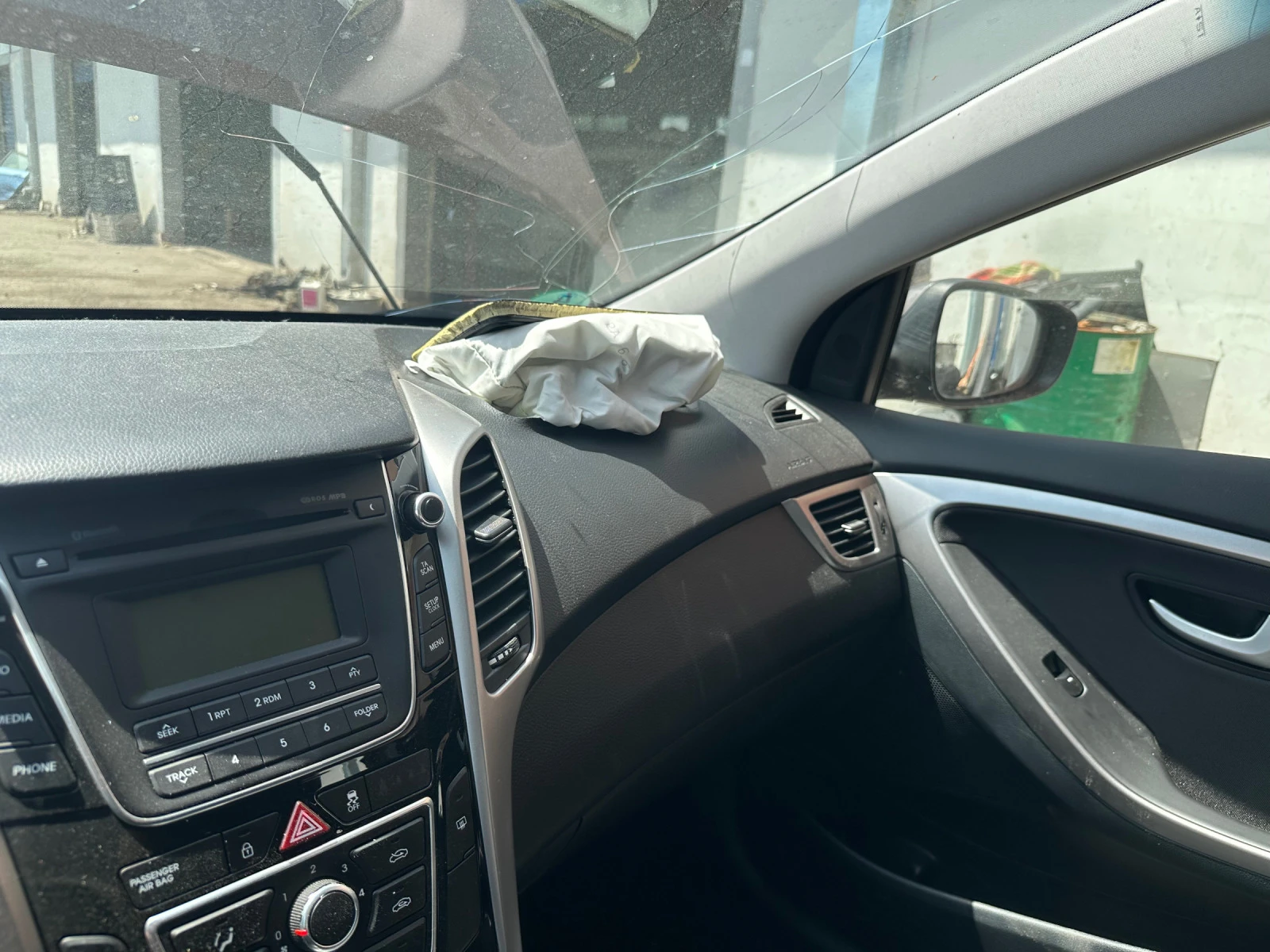 Hyundai I30 1.4   | Mobile.bg   13