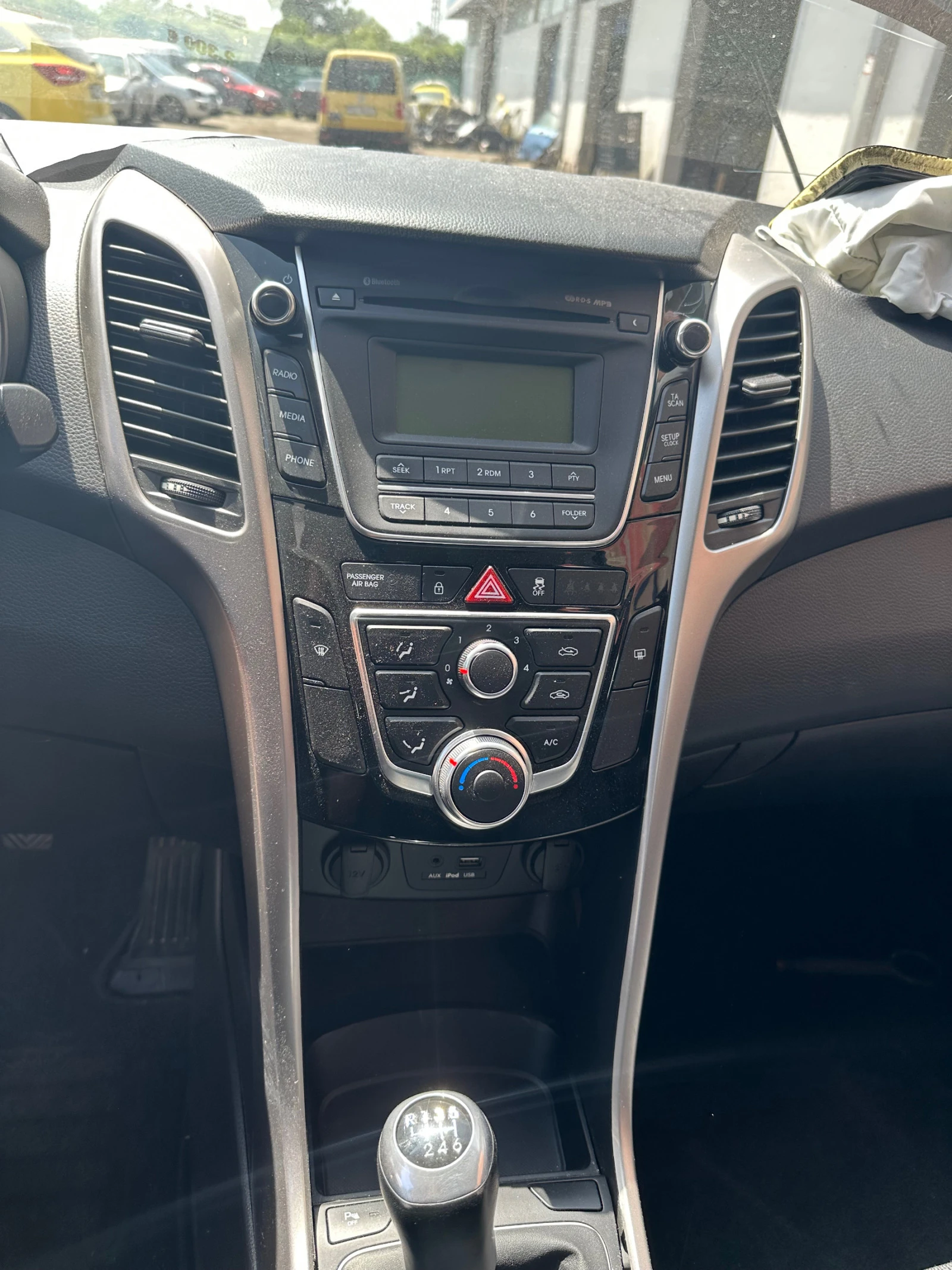 Hyundai I30 1.4   | Mobile.bg   12