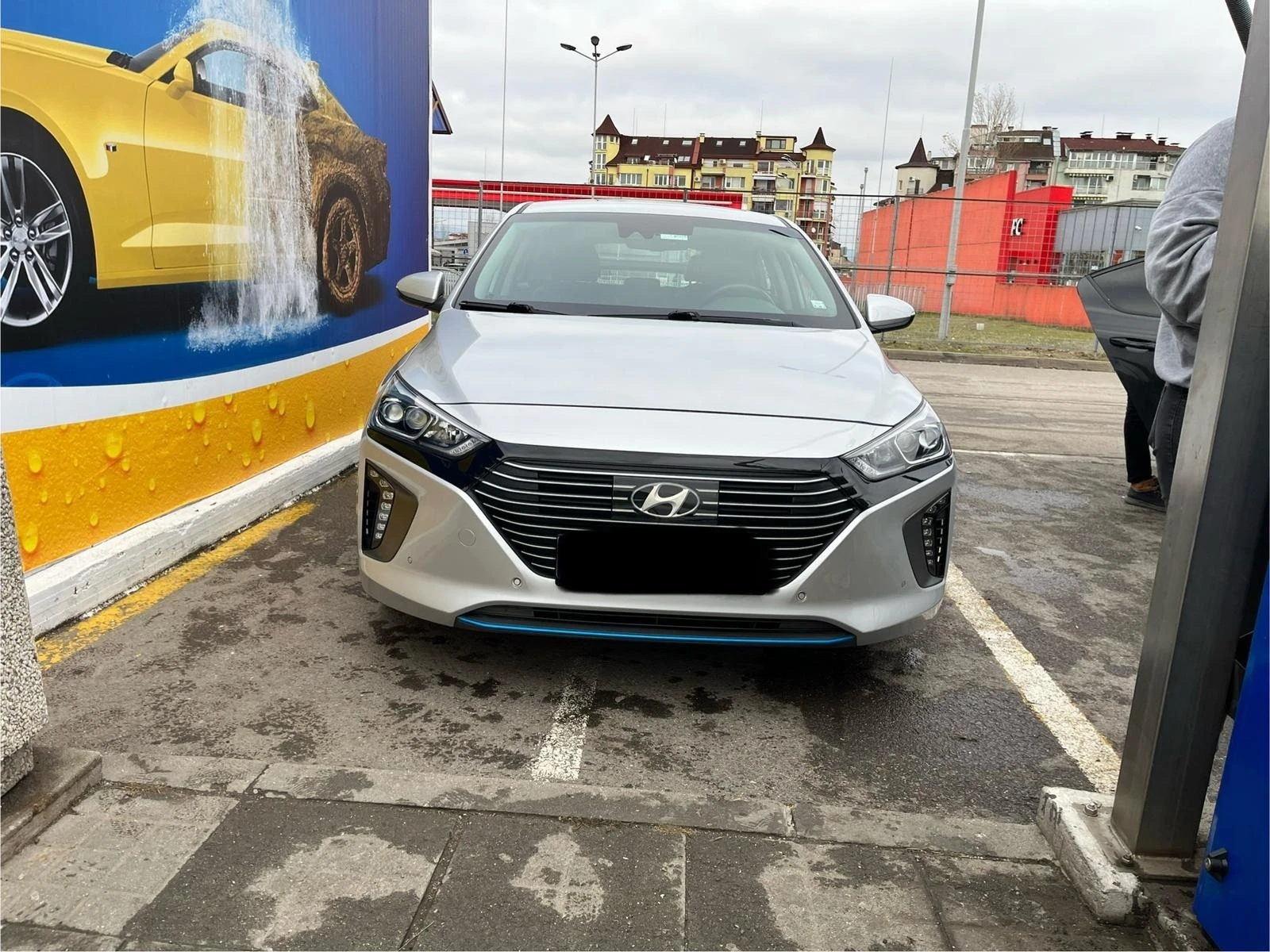 Hyundai Ioniq  - изображение 9