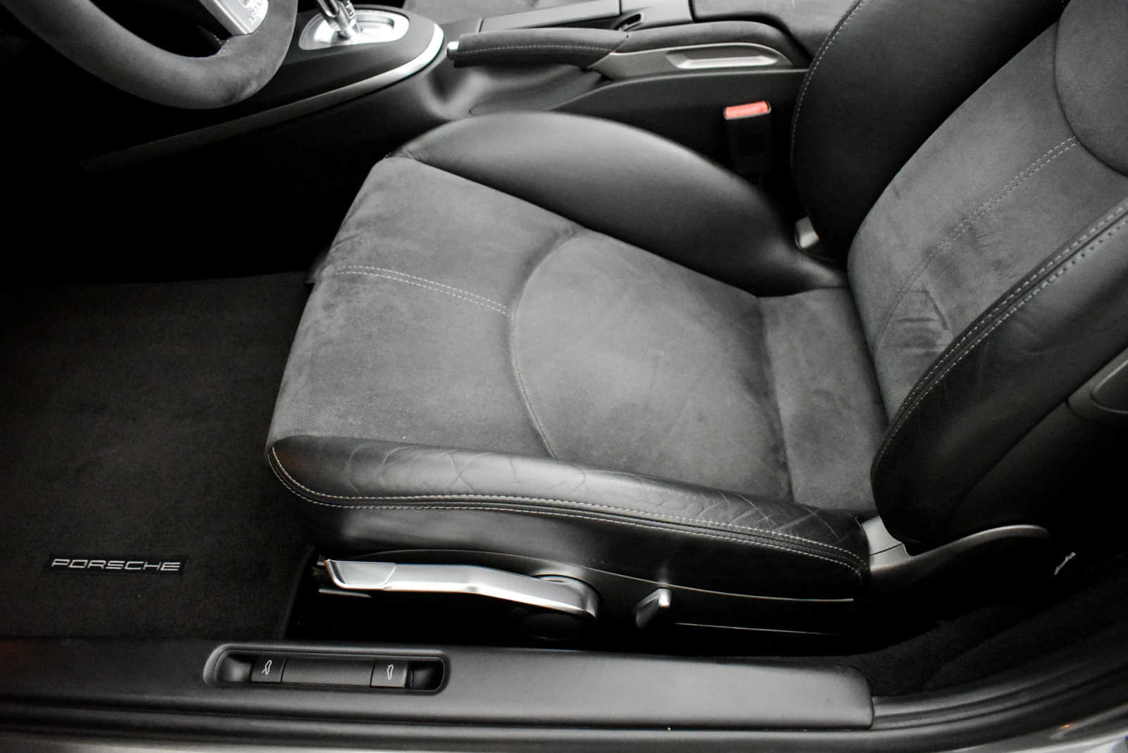 Porsche 911 Carrera 4 GTS | Mobile.bg   11