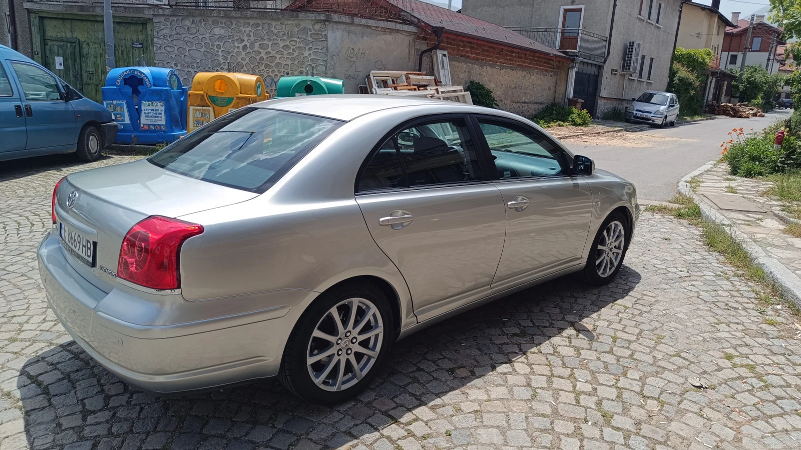 Toyota Avensis 1.8 VVTI автоматик+ газ - изображение 3