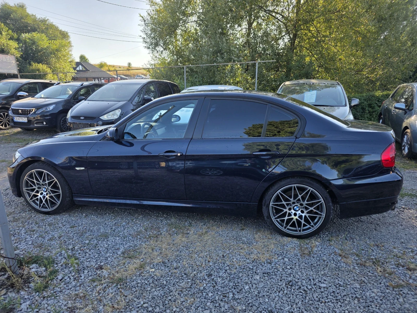 BMW 320  - изображение 6