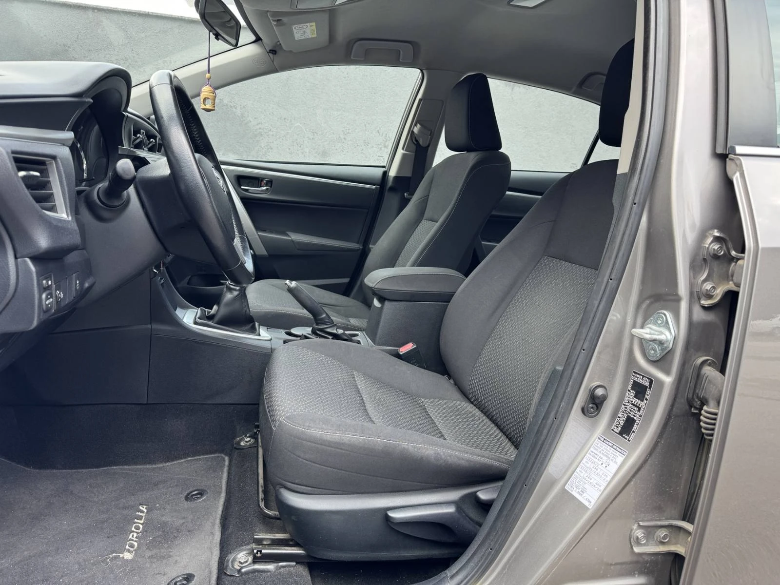 Toyota Corolla 1.6 VALVEMATIC - изображение 9