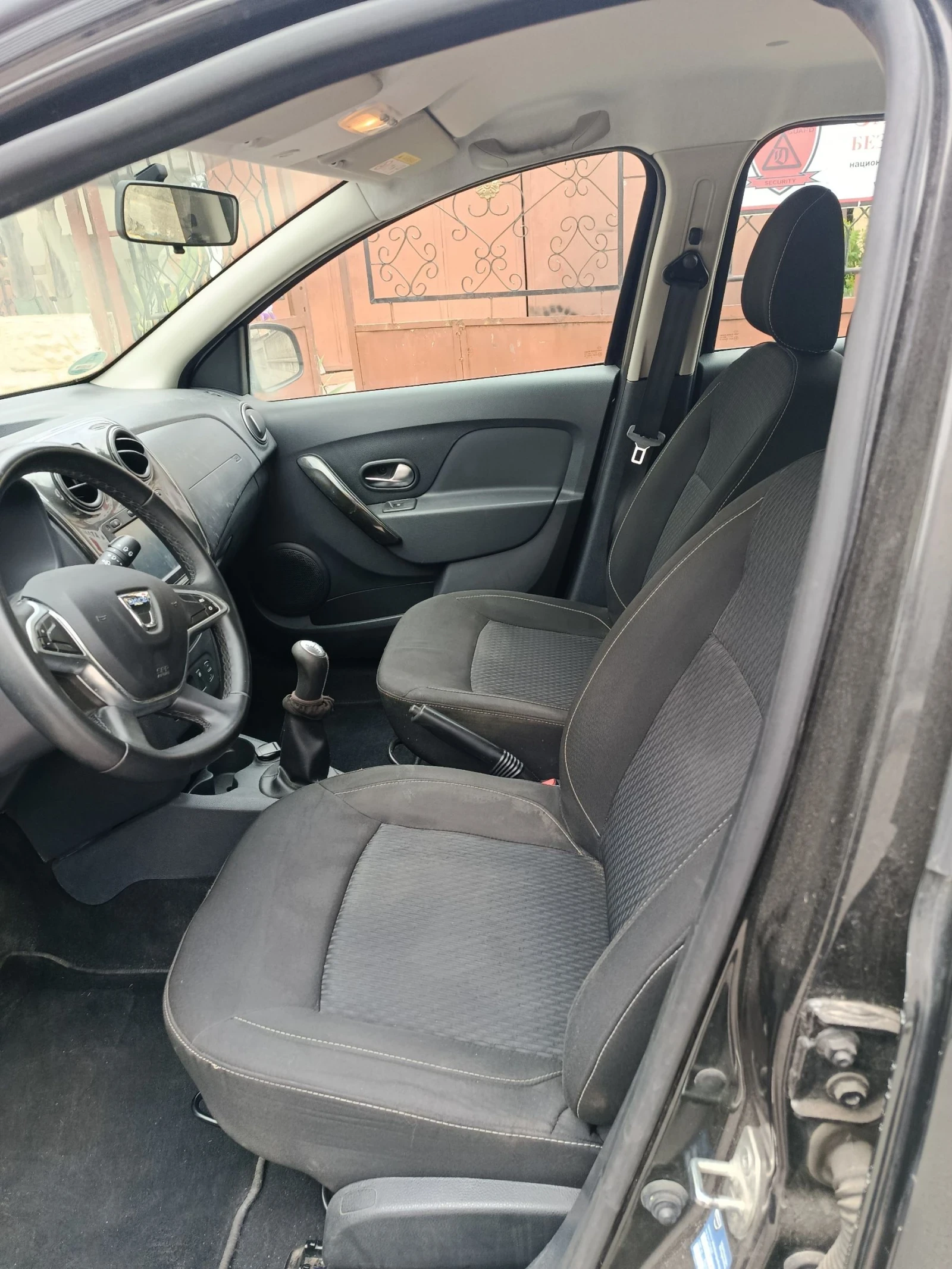 Dacia Sandero, снимка 6 - Автомобили и джипове - 54422905