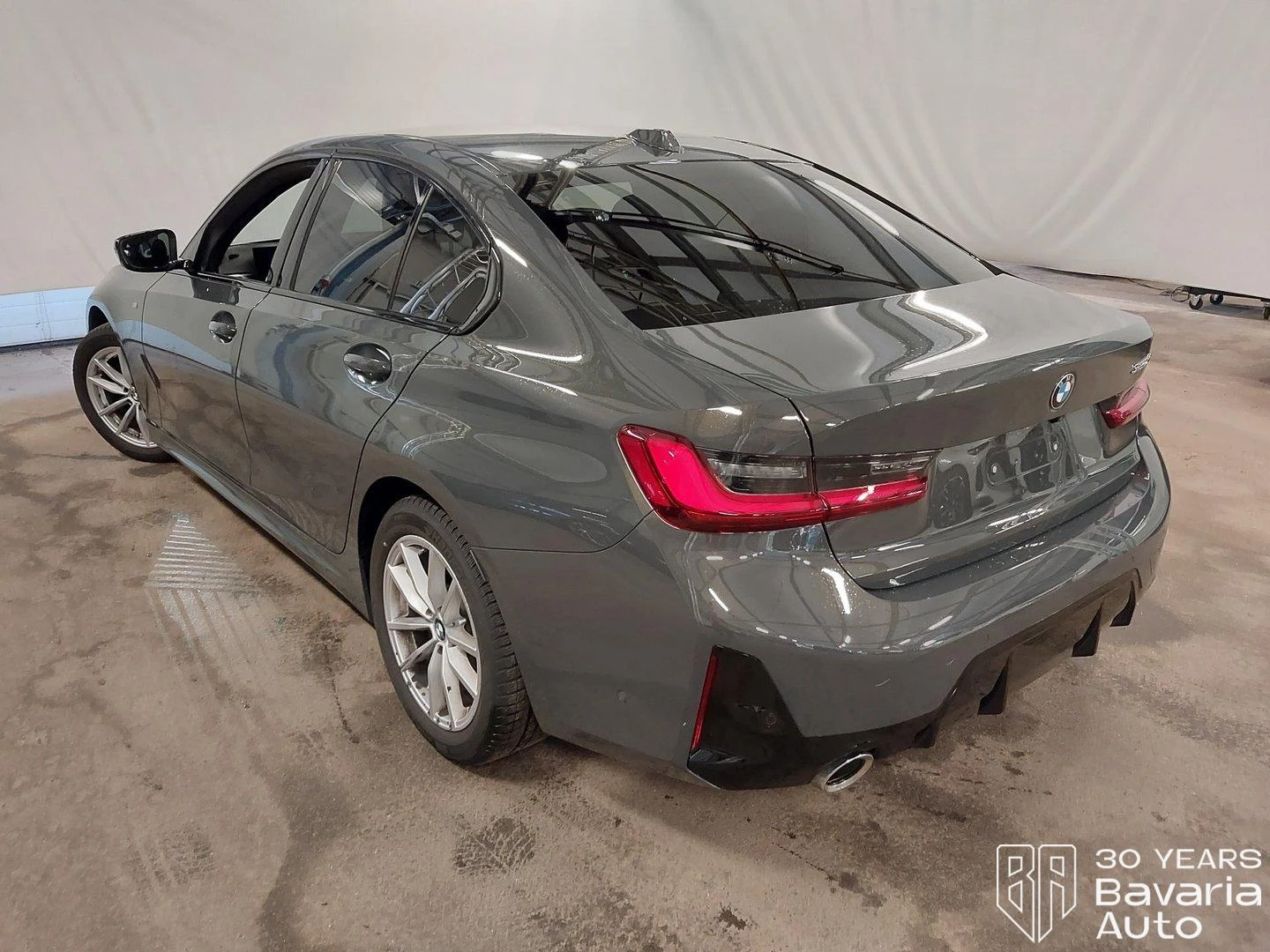 BMW 320 d M Sport Paket Sportautomatic - изображение 2