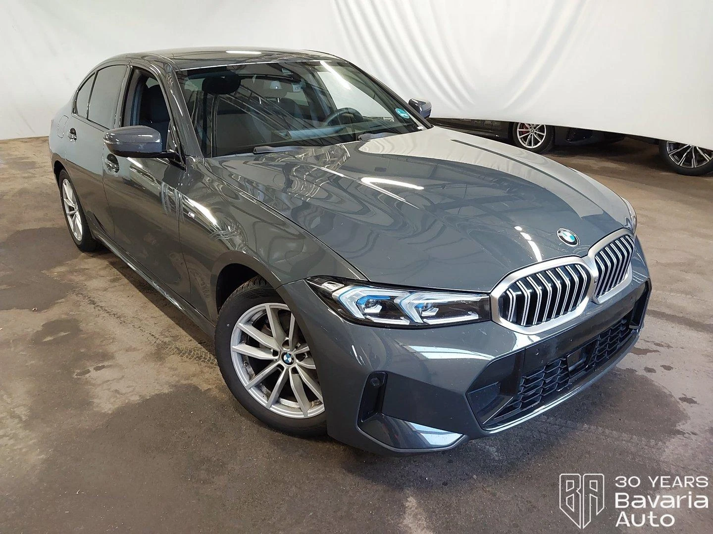 BMW 320 d M Sport Paket Sportautomatic - изображение 4