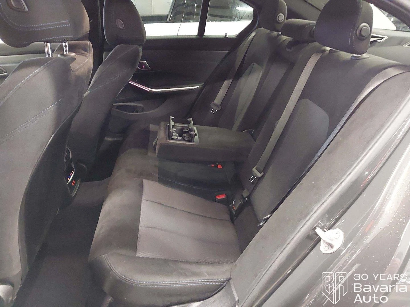 BMW 320 d M Sport Paket Sportautomatic - изображение 8