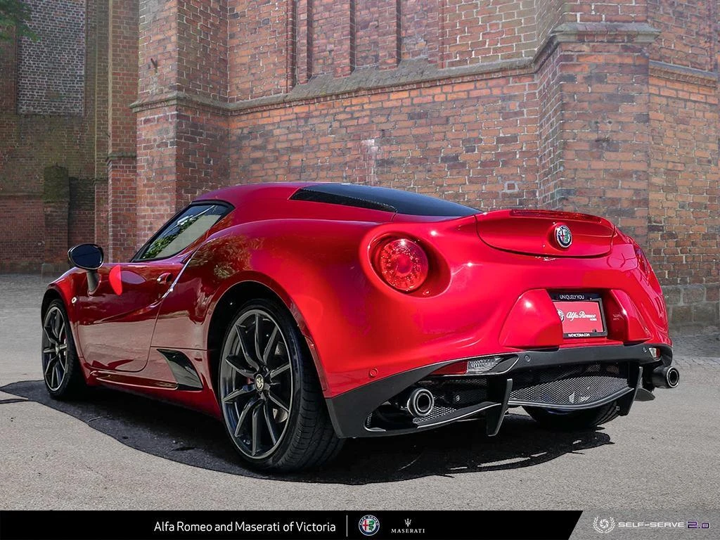 Alfa Romeo 4C * АВТОКРЕДИТИРАНЕ - изображение 4