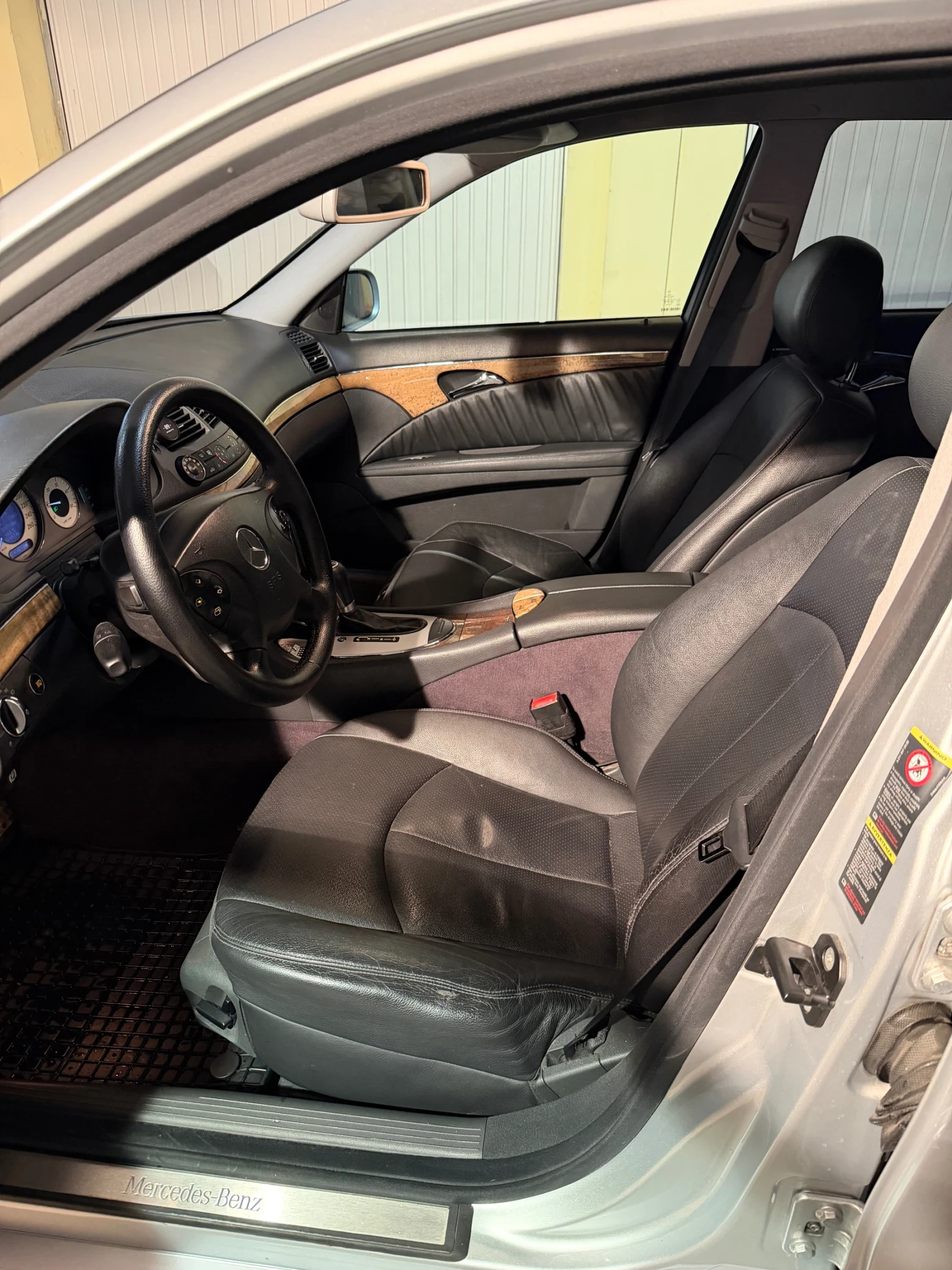 Mercedes-Benz E 320 4 Matic, Avantgarde, Обслужена - изображение 8