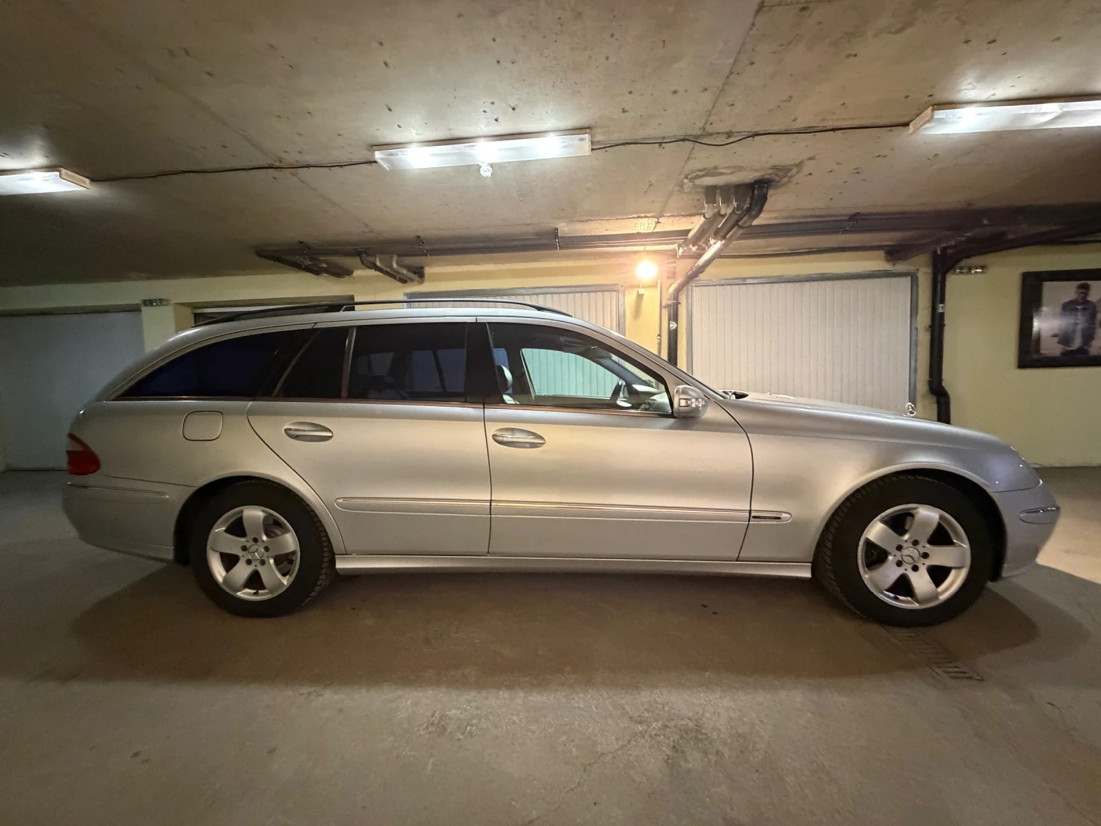 Mercedes-Benz E 320 4 Matic, Avantgarde, Обслужена - изображение 3