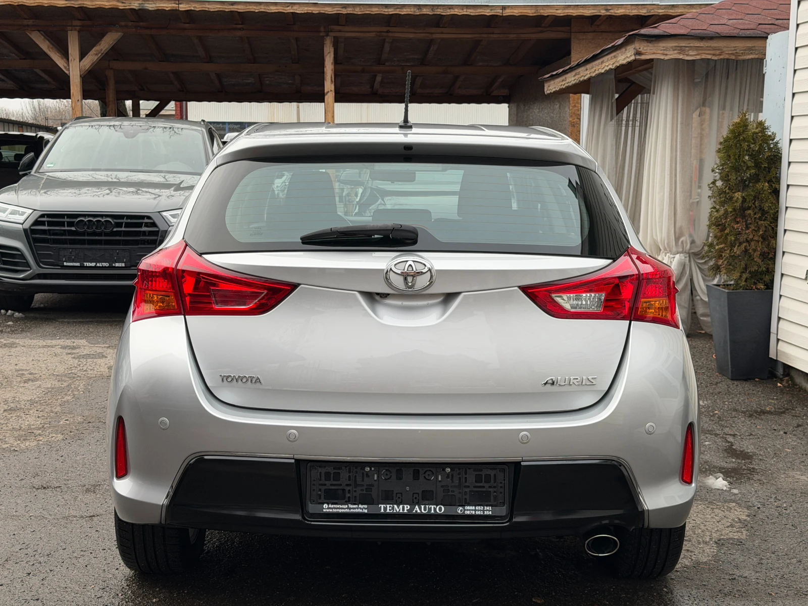 Toyota Auris 1.6i* СЪС СЕРВИЗНА КНИЖКА С ПЪЛНА ИСТОРИЯ - изображение 5