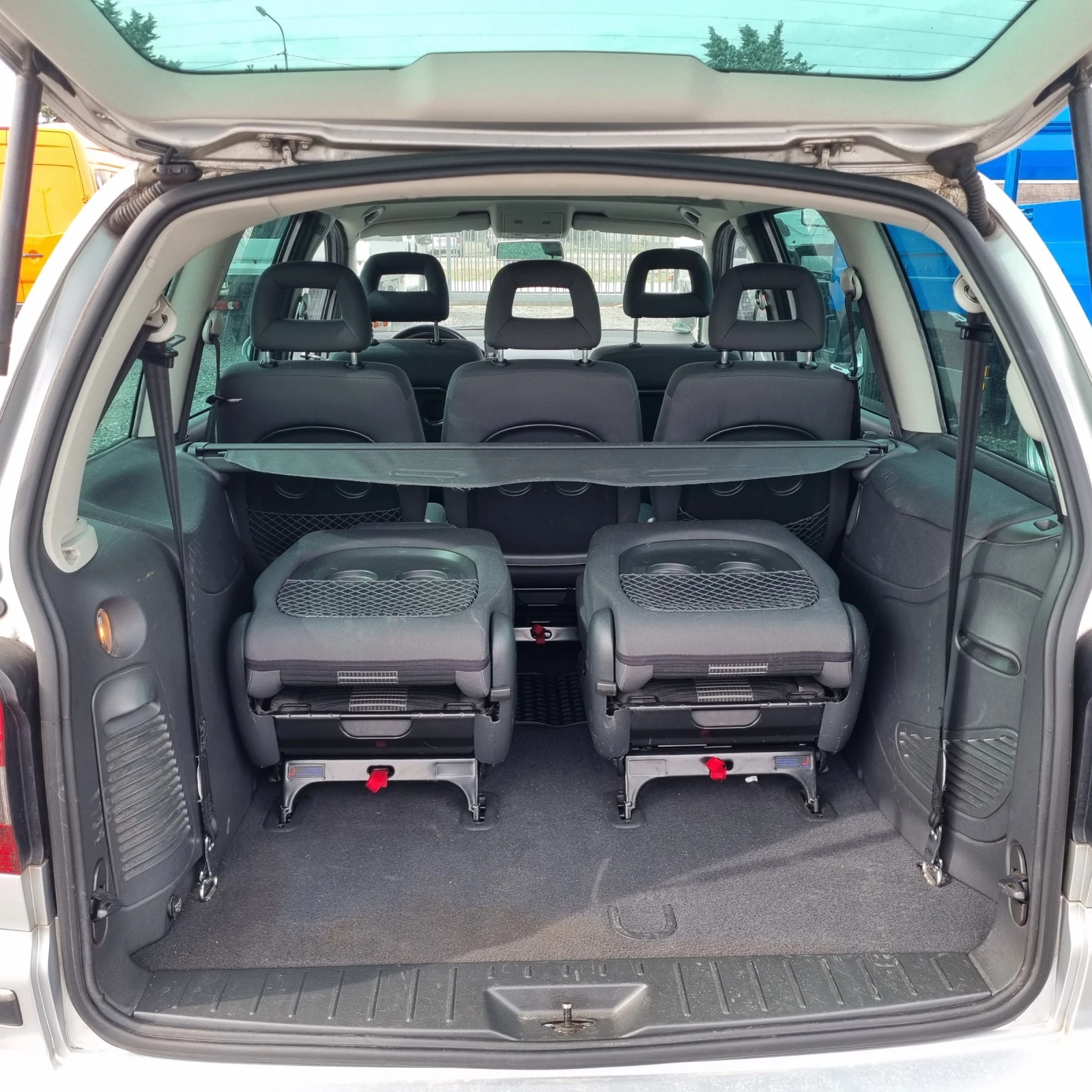 VW Sharan 1.9TDI 7местен, снимка 7 - Автомобили и джипове - 53693682