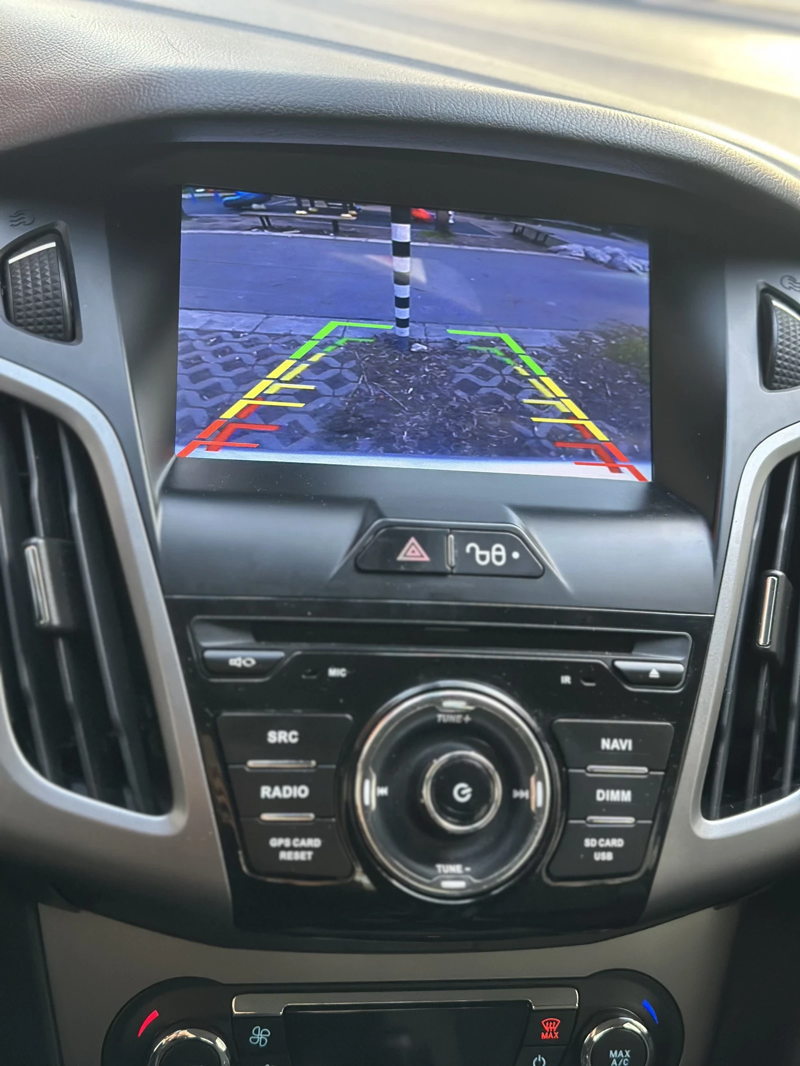 Ford Focus 2014 г. / 115k km / Navi / Camera / обслужен, снимка 4 - Автомобили и джипове - 54127449