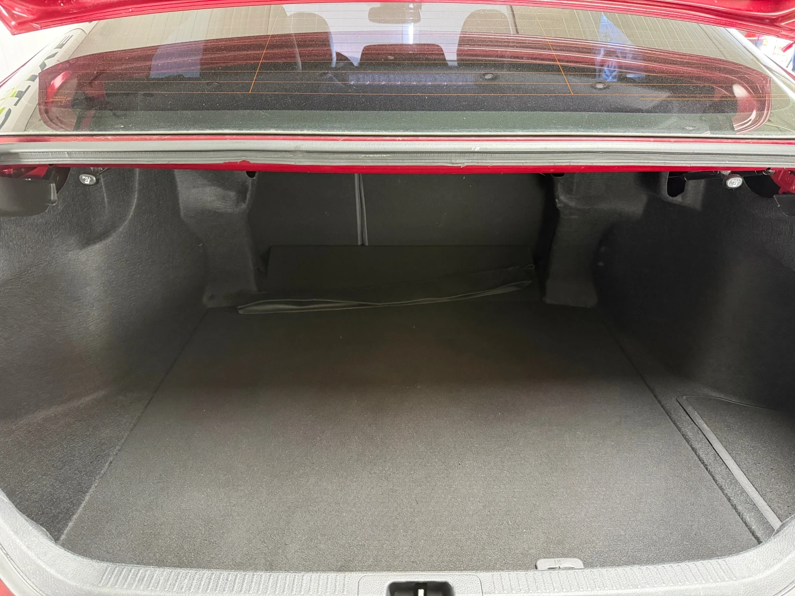 Toyota Camry XLE * 88 000km* , снимка 17 - Автомобили и джипове - 54351435