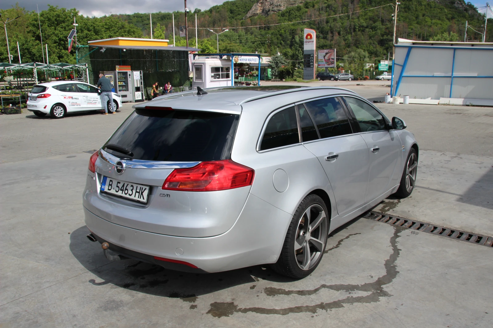 Opel Insignia 2.0 CDTI, снимка 3 - Автомобили и джипове - 54633988