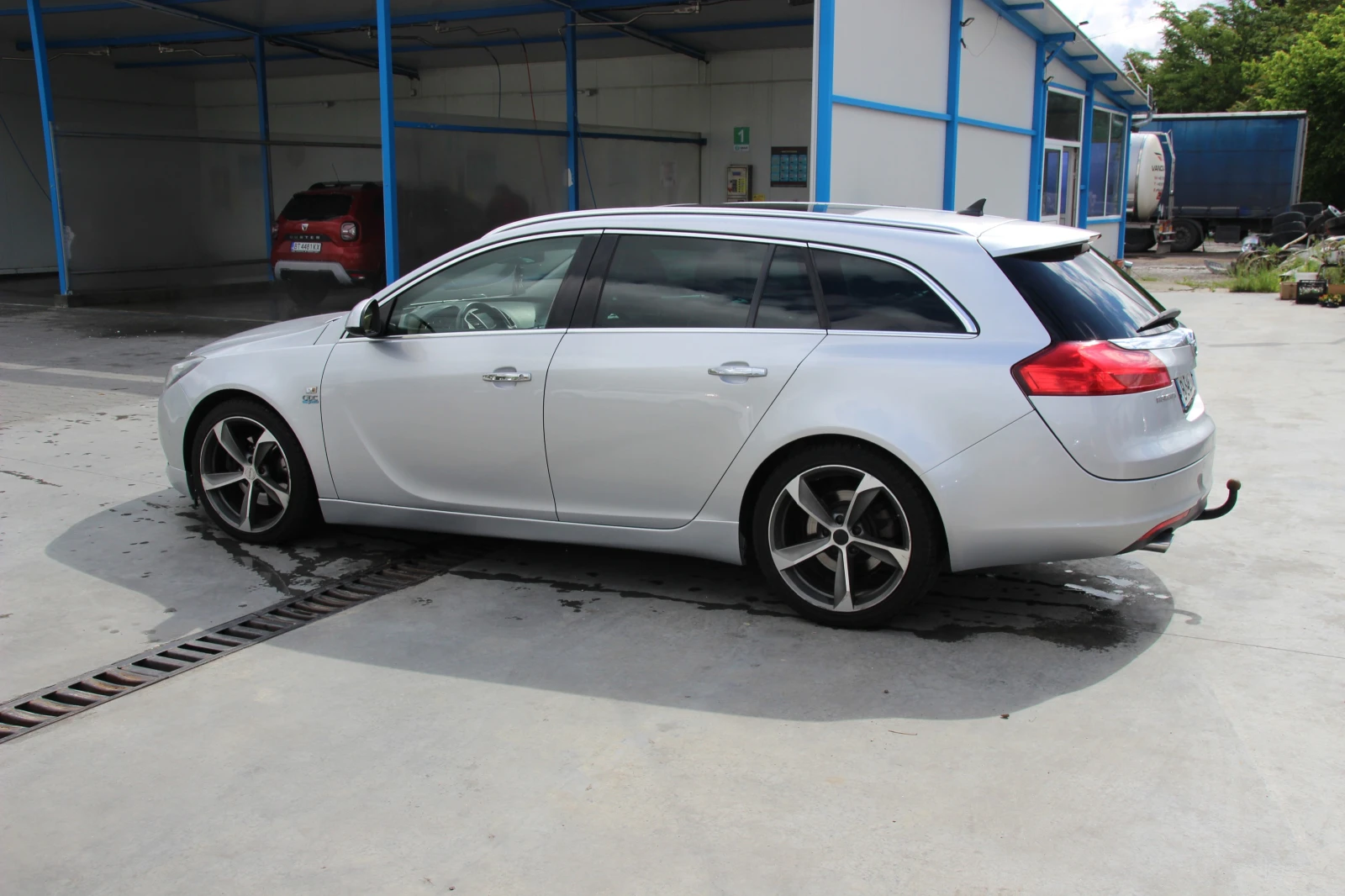 Opel Insignia 2.0 CDTI, снимка 2 - Автомобили и джипове - 54633988