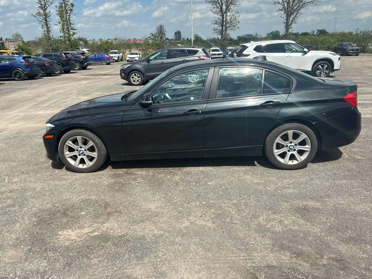 BMW 320 320i xDrive/CARFAX/ФИНАНСИРАНЕ, снимка 3 - Автомобили и джипове - 54703147