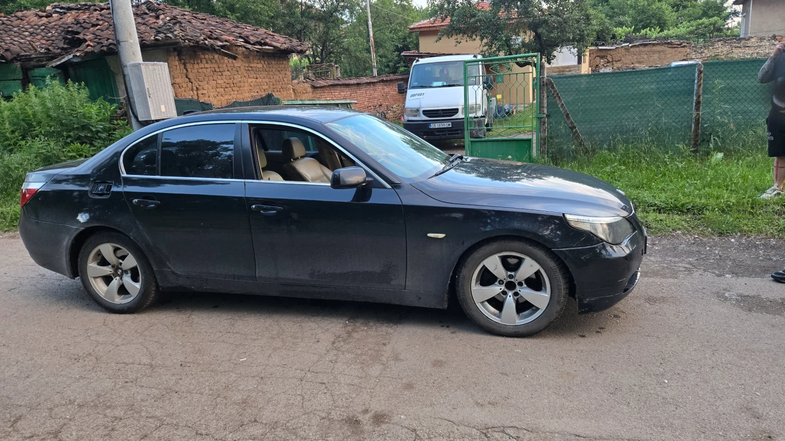 BMW 525