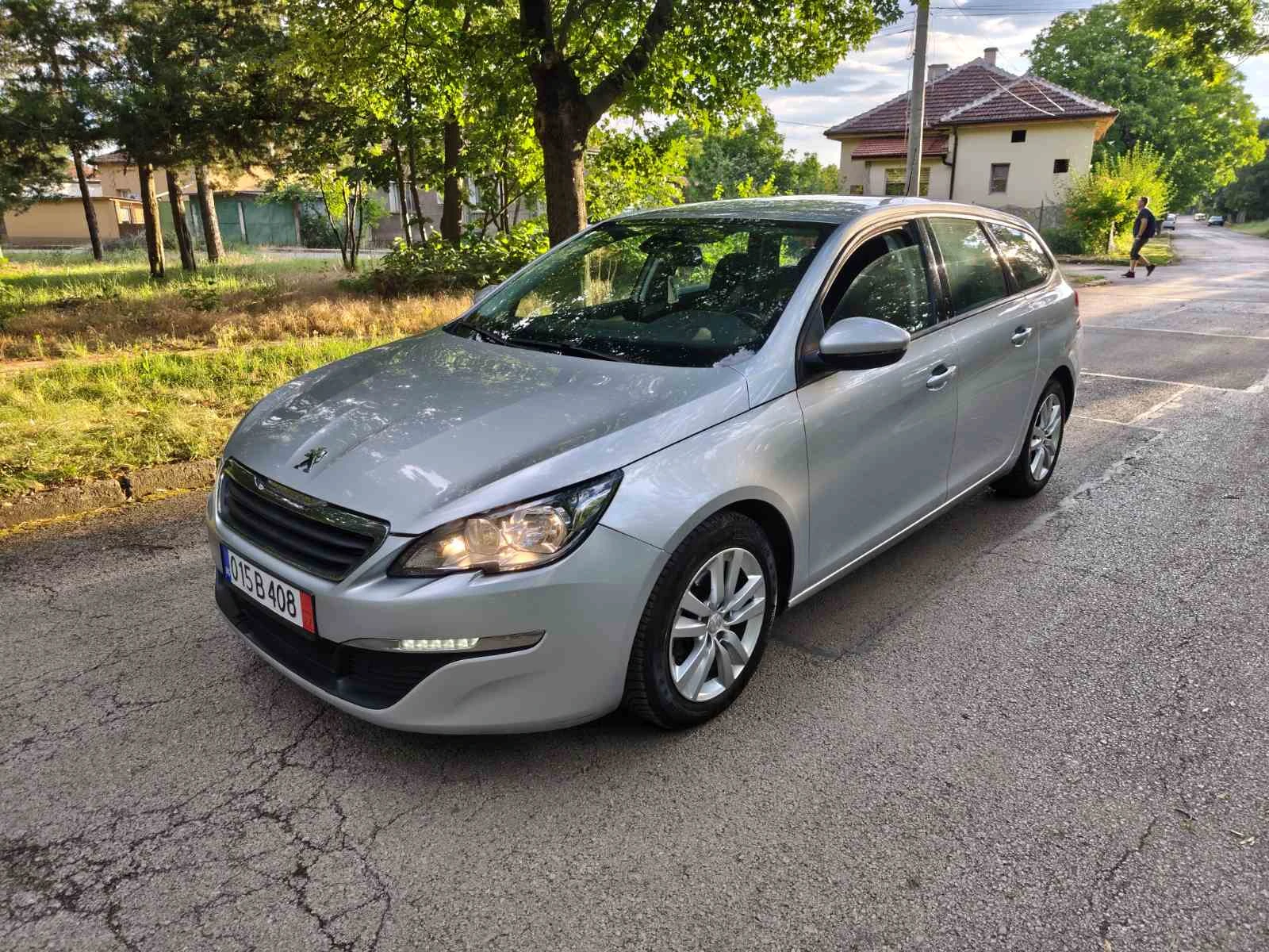 Peugeot 308 2016г Напълно обслужен!, снимка 9 - Автомобили и джипове - 55268475