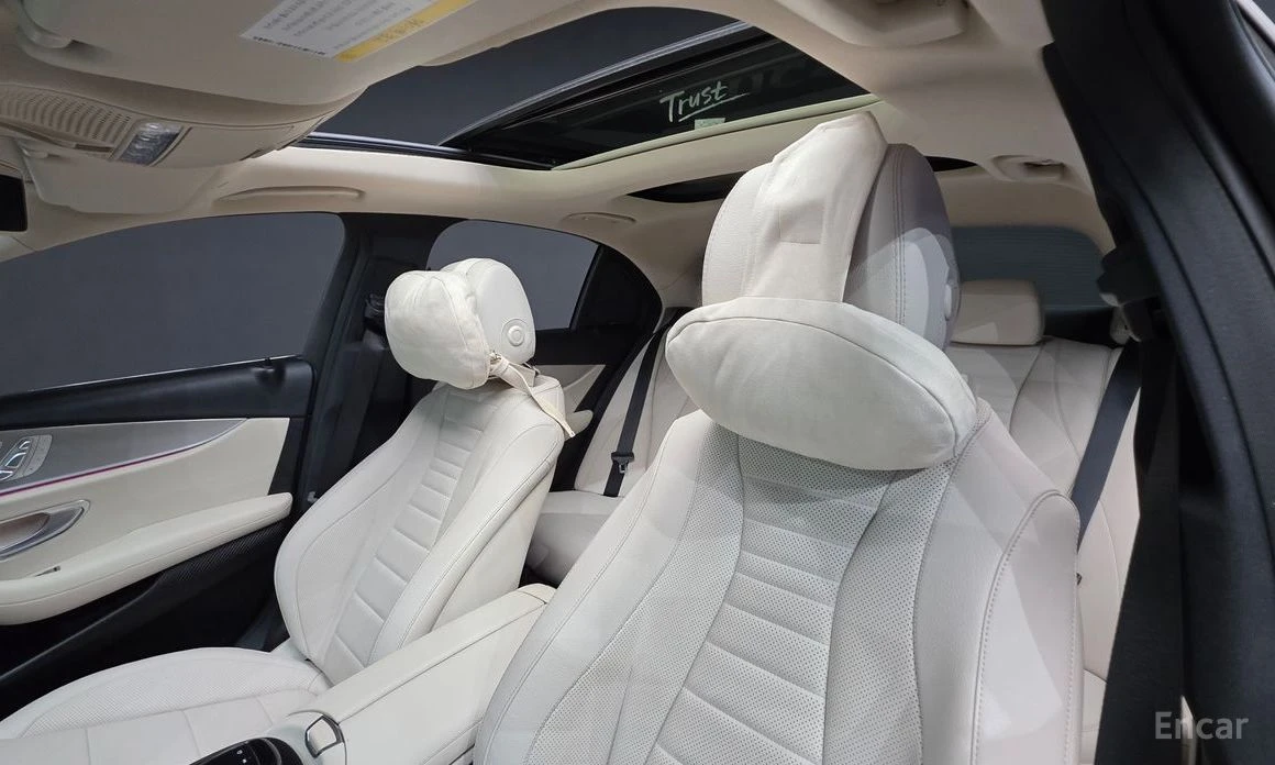 Mercedes-Benz E 300, снимка 12 - Автомобили и джипове - 55662138
