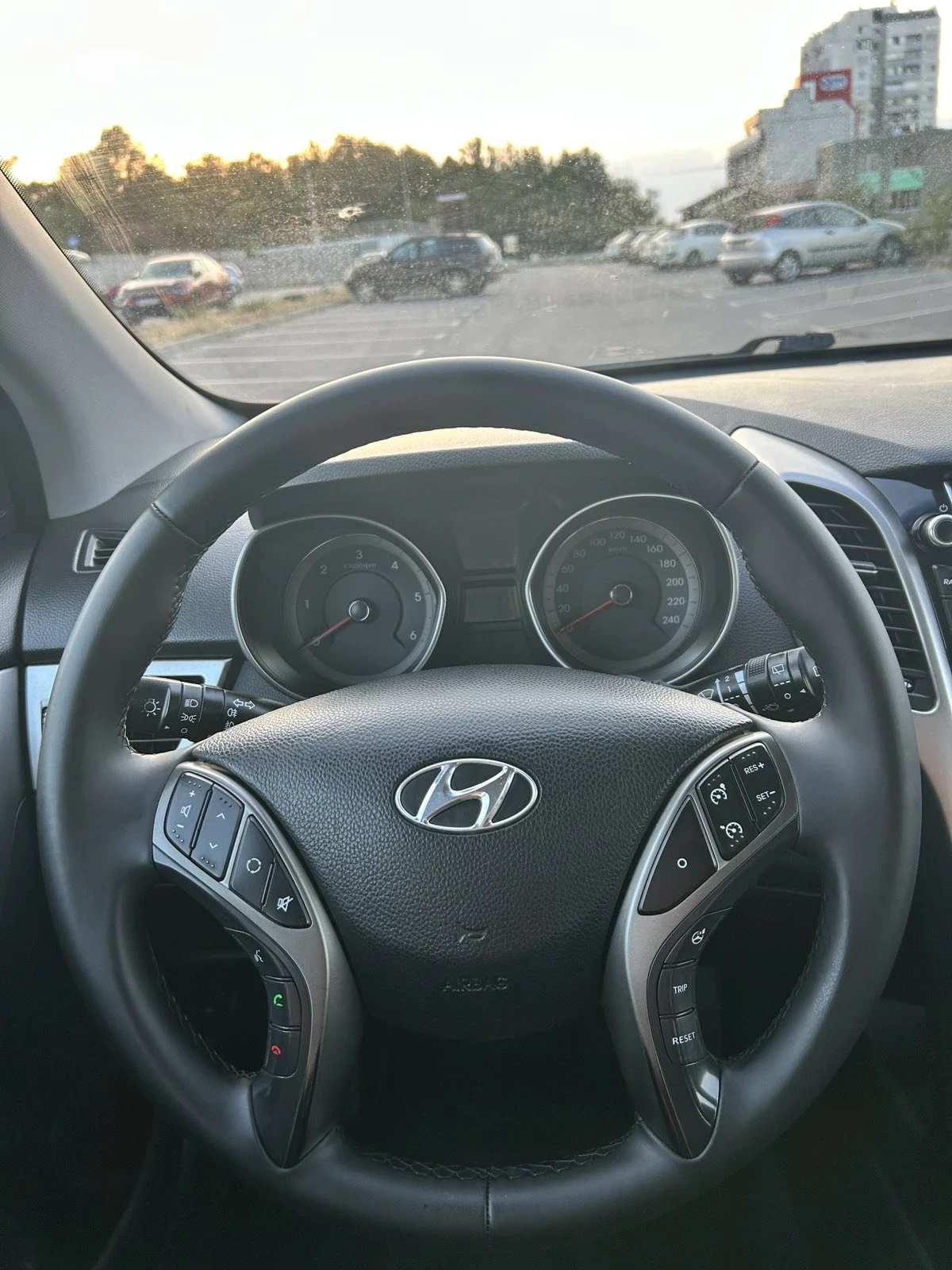 Hyundai I30 1.6 CRDI, FACELIFT, EURO 6, снимка 9 - Автомобили и джипове - 55683368