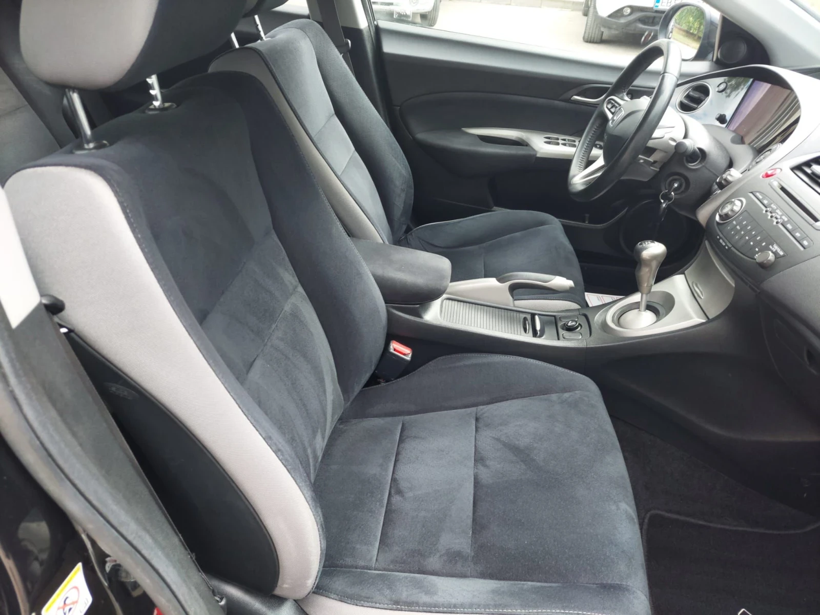 Honda Civic 1.4i 125000km.нова, снимка 12 - Автомобили и джипове - 55848981