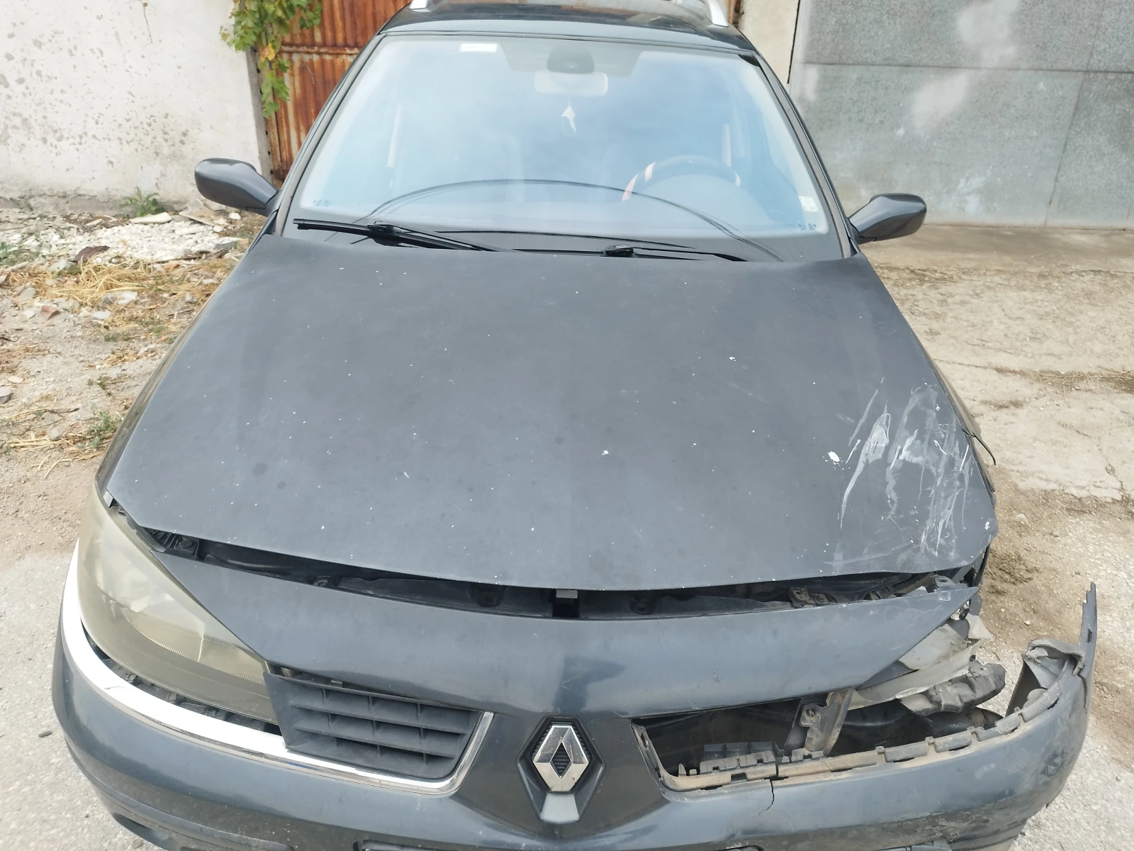 Renault Laguna, снимка 4 - Автомобили и джипове - 56341238