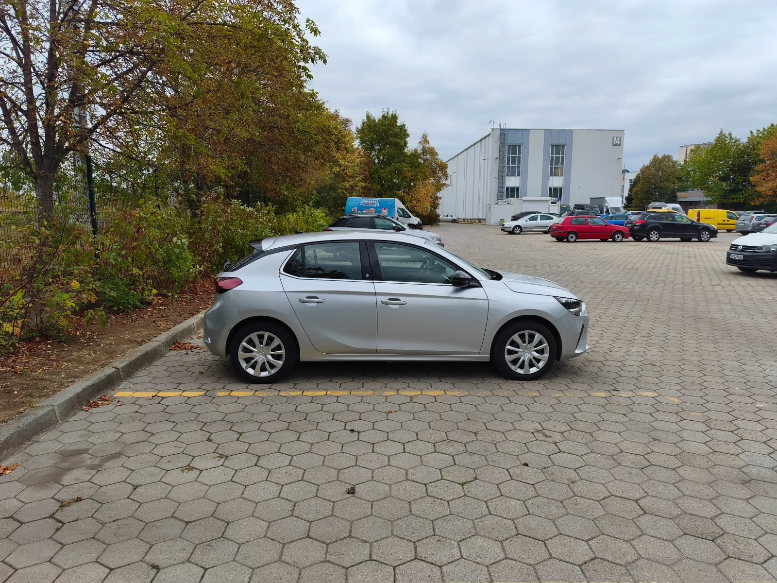Opel Corsa Electric, снимка 4 - Автомобили и джипове - 56557991