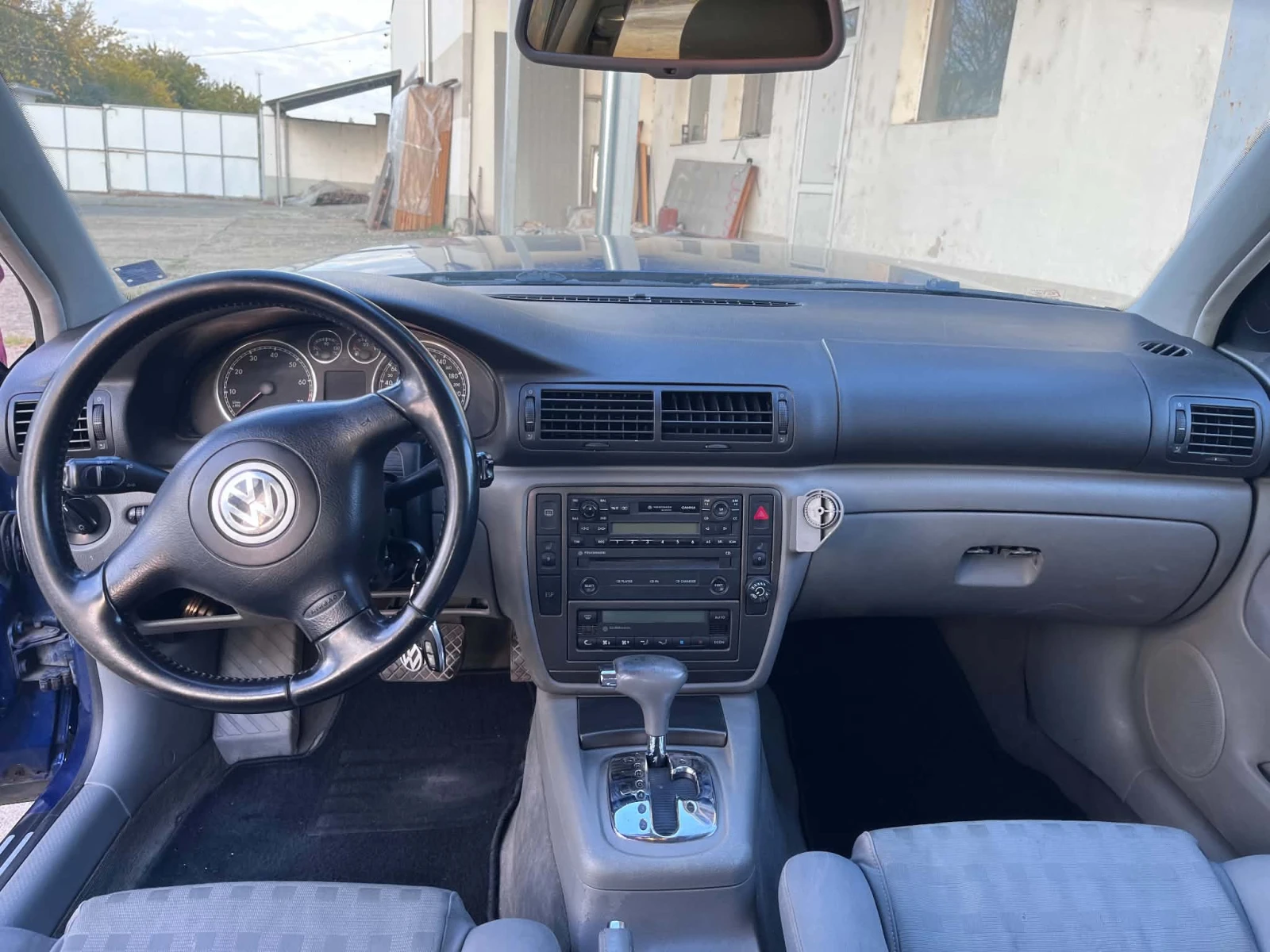 VW Passat 1, 8T + газ, снимка 6 - Автомобили и джипове - 56636849